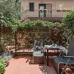 Comfy Unit Suitable For Work Street Level With Patio